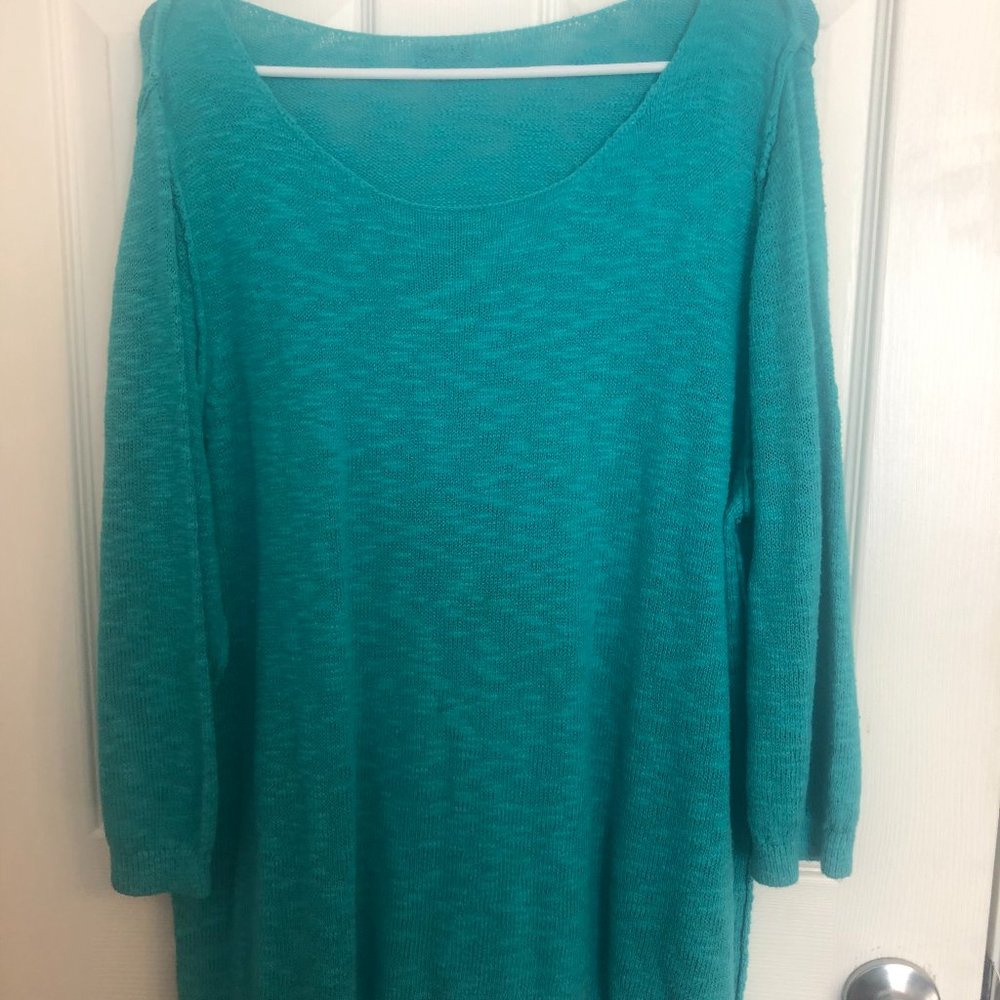 Lightweight sweater